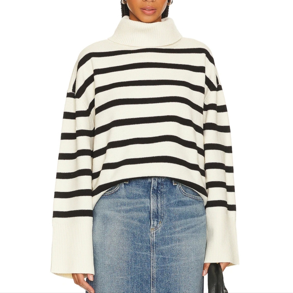 WEWOREWHAT Lagenlook Striped Long Sleeve Turtle Neck Ivory Black Small / Medium